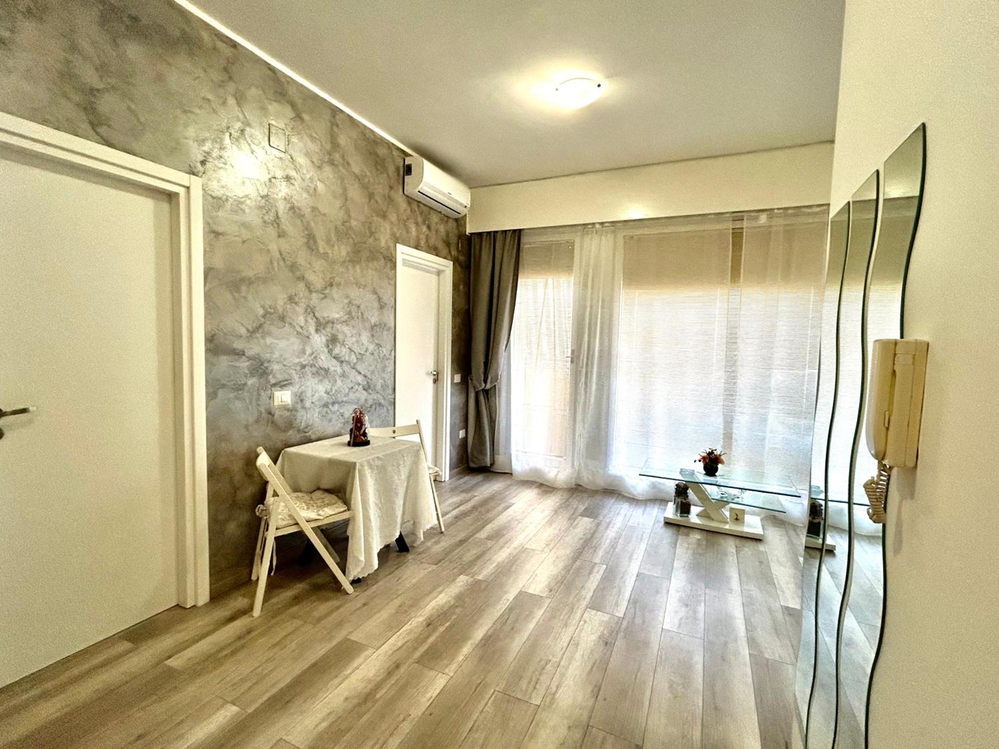 Mirahouse Lägenhet Lido di Ostia Exteriör bild