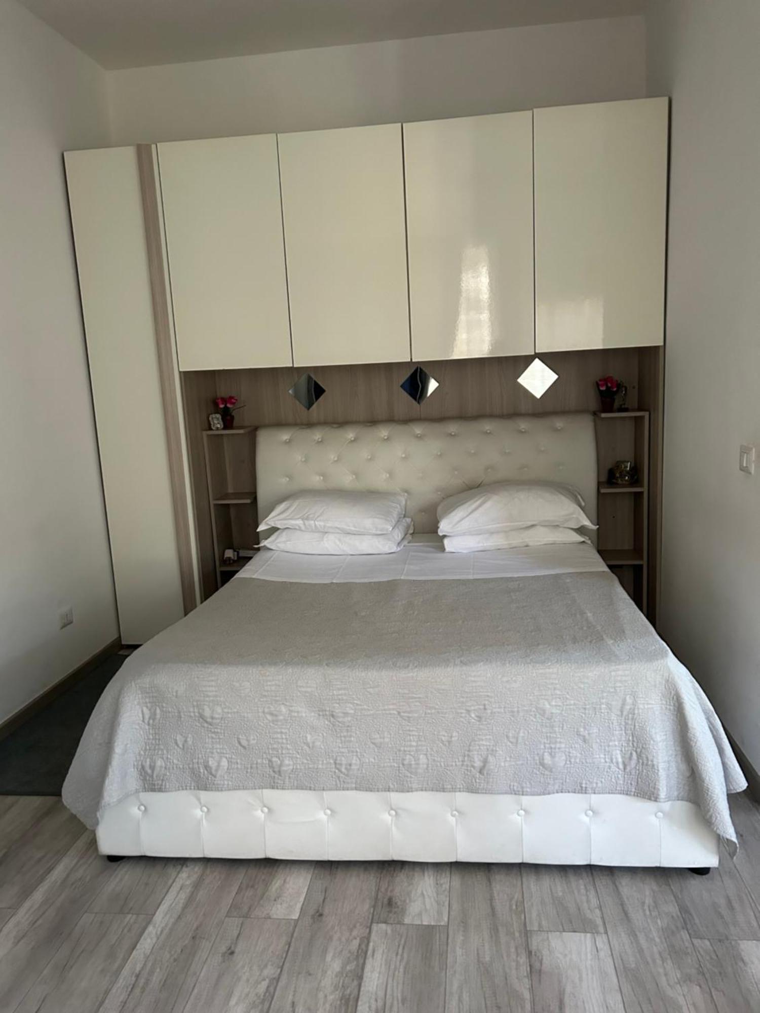 Mirahouse Lägenhet Lido di Ostia Exteriör bild
