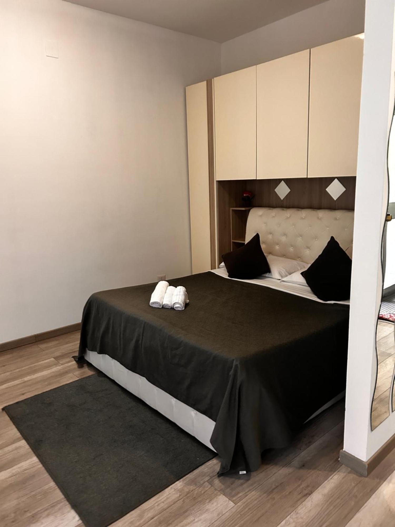Mirahouse Lägenhet Lido di Ostia Exteriör bild